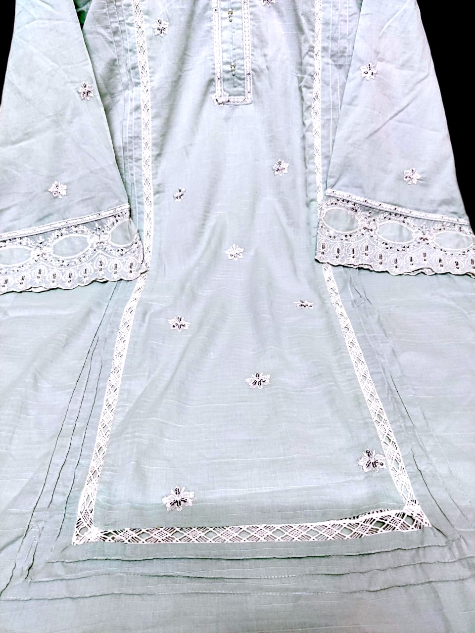 Zellbury high-quality embroided lawn fabric, this printed kurta