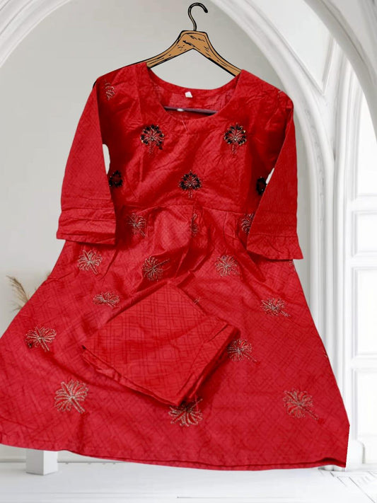 Elegant 2-Piece Embroidered Outfit