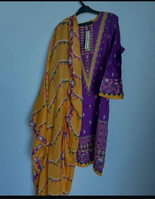 Original Zellbury 2-Piece Embroidered Shirt with Dupatta – Pure Lawn