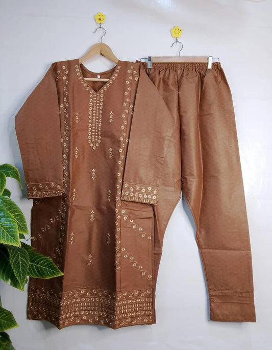 2-Piece Embroidered Jacquard Suit
